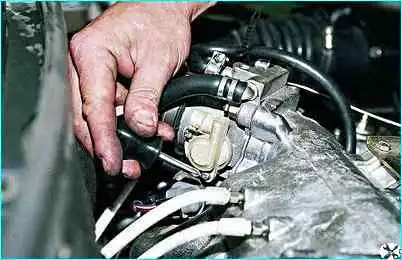 ВАЗ-2110 Датчик положения дроссельной заслонки (ДПДЗ)