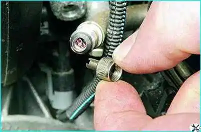 ВАЗ-2110 Замер давления в топливной системе