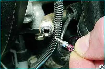 ВАЗ-2110 Замер давления в топливной системе