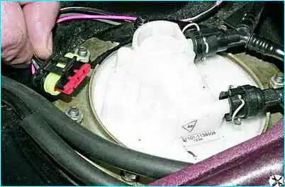 ВАЗ-2110 Замер давления в топливной системе