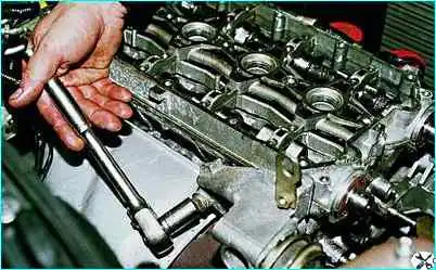 ВАЗ-2110 Замена толкателей клапанов двигателя