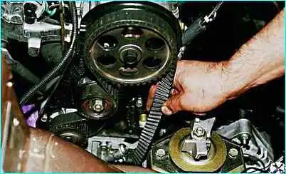 ВАЗ-2110 Замена ремня привода ГРМ