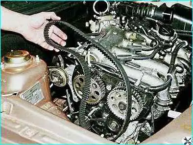 ВАЗ-2110 замена ремня ГРМ