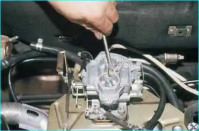 Проверка и прочистка карбюратора ВАЗ-2110 Проверка и прочистка карбюратора