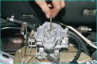 Проверка и прочистка карбюратора ВАЗ-2110 Проверка и прочистка карбюратора