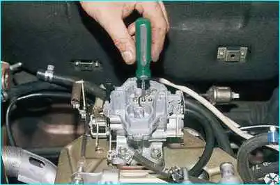 Проверка и прочистка карбюратора ВАЗ-2110 Проверка и прочистка карбюратора