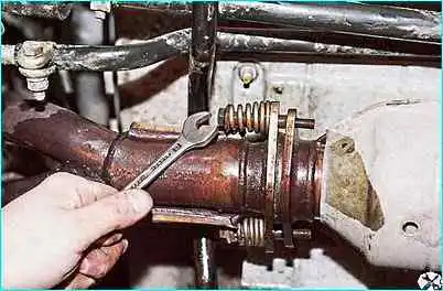 ВАЗ-2110 Снятие нейтрализатора выхлопных газов