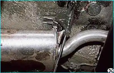 ВАЗ-2110 Снятие основного глушителя