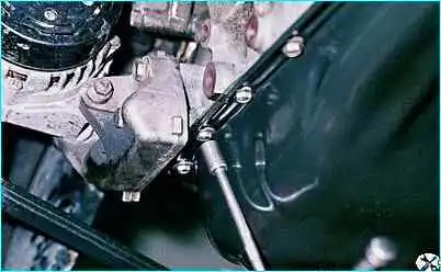 Снятие маслянного приемника насоса двигателя ВАЗ-2110 Снятие маслянного приемника насоса двигателя