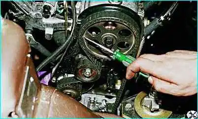 ВАЗ-2110 Регулировка зазоров клапанов двигателя