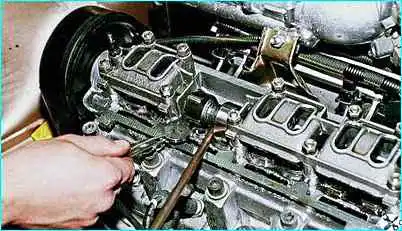 ВАЗ-2110 Регулировка зазоров клапанов двигателя