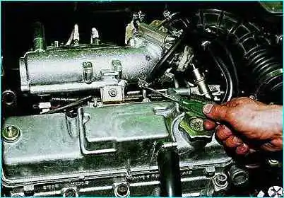 ВАЗ-2110 Регулировка зазоров клапанов двигателя