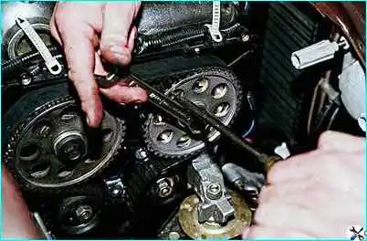 ВАЗ-2110 Замена толкателей клапанов двигателя