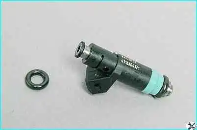 Снятие форсунок двигателя ВАЗ-2110 Снятие форсунок двигателя