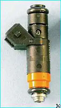 Снятие форсунок двигателя ВАЗ-2110 Снятие форсунок двигателя