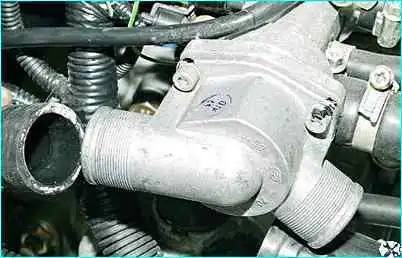 ВАЗ-2110 Снятие и проверка термостата