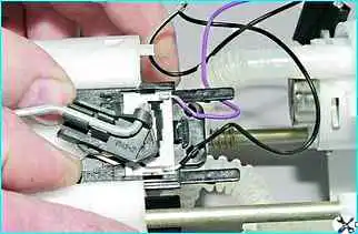 ВАЗ-2110 Ремонт модуля топливного насоса