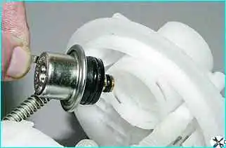 ВАЗ-2110 Ремонт модуля топливного насоса