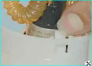 ВАЗ-2110 Ремонт модуля топливного насоса