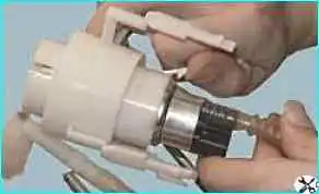 ВАЗ-2110 Ремонт модуля топливного насоса