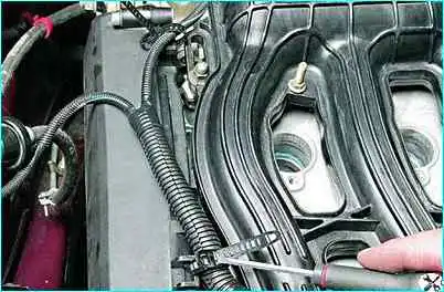 ВАЗ-2110 Замена прокладок впускной трубы