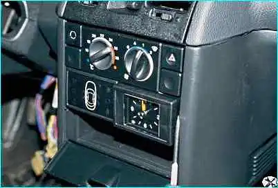 ВАЗ-2110 Снятие маршрутного комьютера