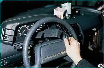 ВАЗ-2110 Снятие подрулевого переключателя