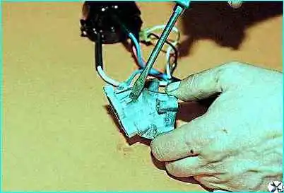 ВАЗ-2110 Замена выключателя зажигания