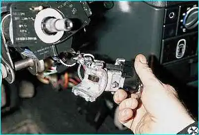 ВАЗ-2110 Замена выключателя зажигания