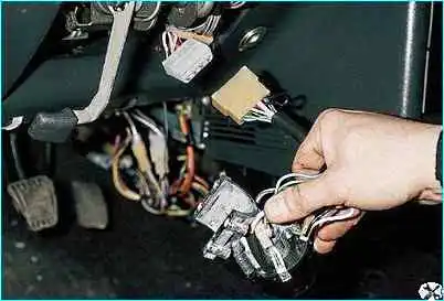 ВАЗ-2110 Замена выключателя зажигания