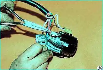 ВАЗ-2110 Замена выключателя зажигания