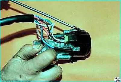 ВАЗ-2110 Замена выключателя зажигания