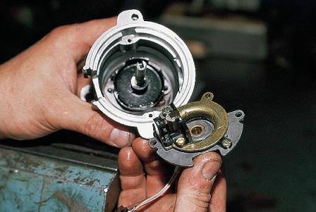 Как снять и разобрать датчик распределитель зажигания двигателя ВАЗ-2110