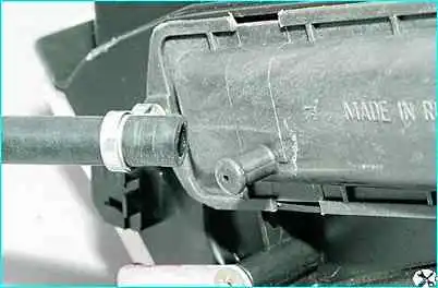 ВАЗ-2110 Снятие и разборка отопителя