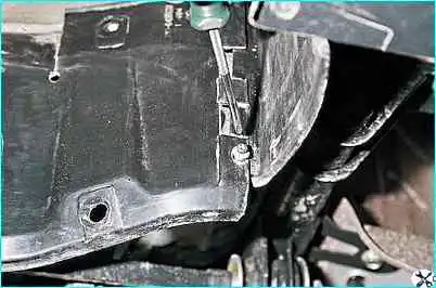 Замена переднего крыла автомобиля ВАЗ-2110 Замена переднего крыла автомобиля