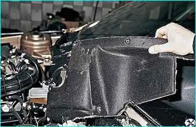 ВАЗ-2110 Снятие облицовки и накладки ветрового окна