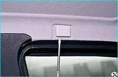 ВАЗ-2110 Снятие обивки потолка салона автомобиля