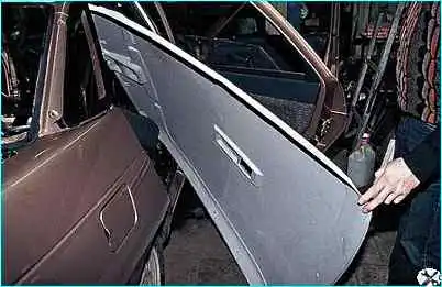 ВАЗ-2110 Снятие обивки потолка автомобиля