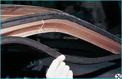 ВАЗ-2110 Снятие обивки потолка салона автомобиля