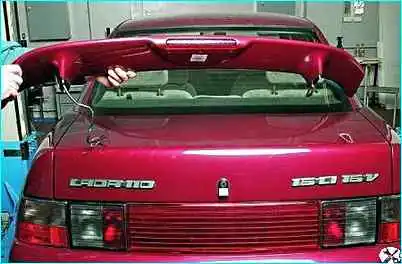 ВАЗ-2110 Снятие облицовки и антикрыла ветрового окна