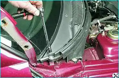 ВАЗ-2110 Снятие облицовки и антикрыла ветрового окна