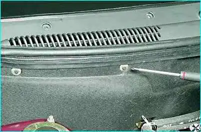 ВАЗ-2110 Снятие облицовки и антикрыла ветрового окна