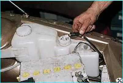 Ремонт очистителя и омывателя ветрового стекла ВАЗ-2110 Ремонт очистителя и омывателя ветрового стекла