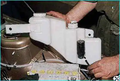 Ремонт очистителя и омывателя ветрового стекла ВАЗ-2110 Ремонт очистителя и омывателя ветрового стекла