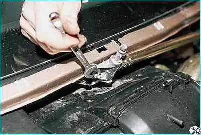 Ремонт очистителя и омывателя ветрового стекла ВАЗ-2110 Ремонт очистителя и омывателя ветрового стекла