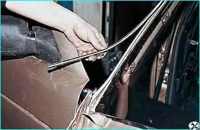 ВАЗ-2110 Замена стекол автомобиля