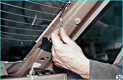 ВАЗ-2110 Замена стекол автомобиля