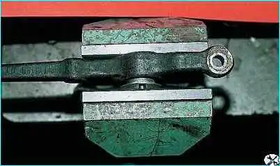 Снятие и ремонт рычага подвески Снятие и ремонт рычага подвески ВАЗ