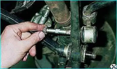 Снятие и ремонт рычага подвески Снятие и ремонт рычага подвески ВАЗ