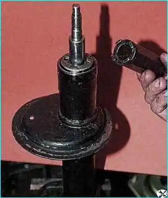 Снятие и ремонт стойки подвески ВАЗ